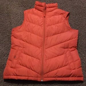 Lands End Ladies Orange puffer vest Sz Small